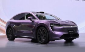 Компании Chery и Huawei полностью рассекретили кроссовер Luxeed R7